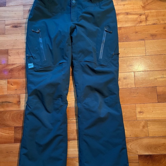 MEC Women’s Snow Pants - Picture 1 of 5